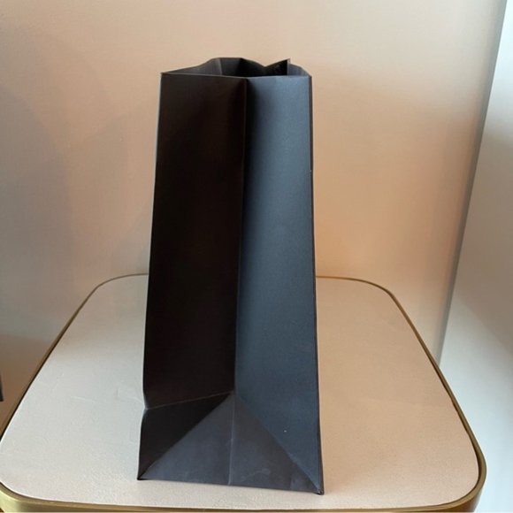 Authentic Large Gucci Black Paper shopping Bag for purse - Picture 4 of 8